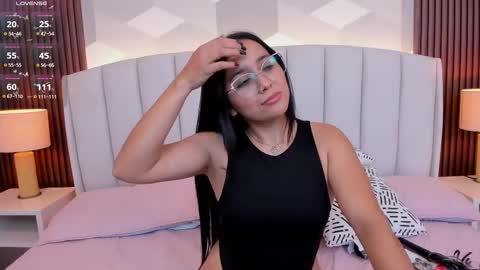 Snapshot of _sammy_fit chatting on February 21, 4:16 pm Antonella online show from February 21, 4:16 pm