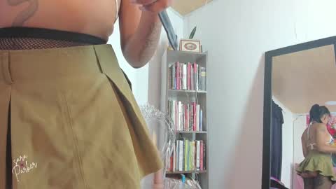 Snapshot of _saraaparker_ chatting on January 17, 7:27 pm Sarita  online show from January 17, 7:27 pm