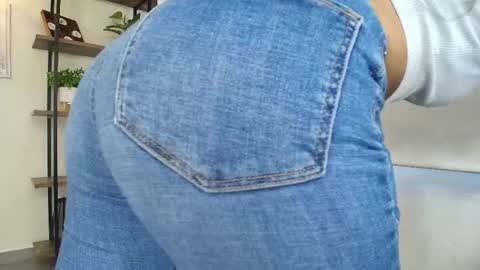 Sassy Girl online show from March 13, 6:11 pm