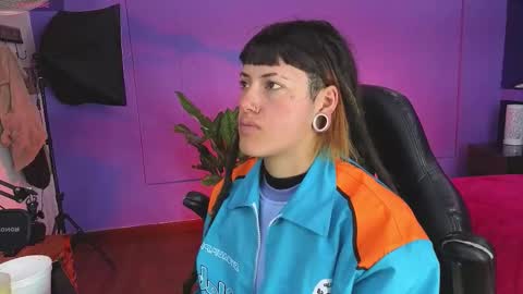 _sharlotte777 online show from October 20, 4:45 pm