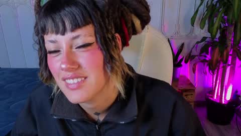 _sharlotte777 online show from May 11, 4:04 pm