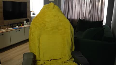 OLIVERpvt is open online show from March 15, 12:08 pm