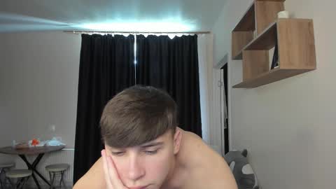 Snapshot of _stager_ chatting on September 12, 9:22 am MARKPVT IS OPEN online show from September 12, 9:22 am