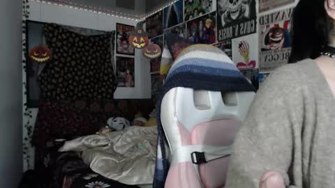 Snapshot of _succubowie_ chatting on October 10, 11:09 pm Succubowie  online show from October 10, 11:09 pm