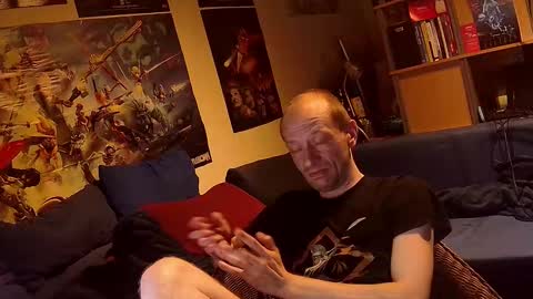 Snapshot of _svenerd87___ chatting on September 14, 8:54 pm Sven online show from September 14, 8:54 pm