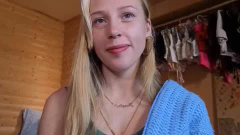 _sweetsky_ online show from March 15, 1:47 pm