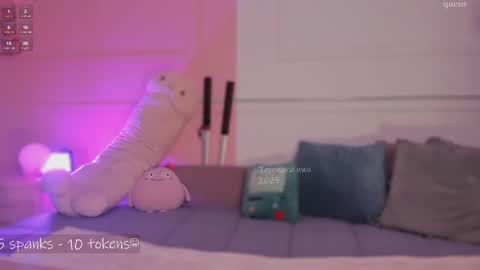 _tammarra_ online show from March 6, 7:43 pm