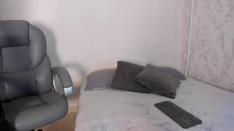 _taylorblack online show from March 31, 12:05 pm