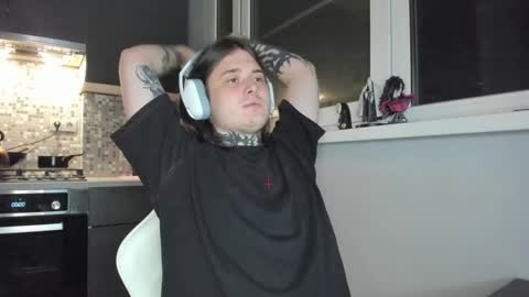 _torfin_ online show from March 4, 1:34 am