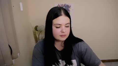 Trisha online show from September 17, 1:14 pm