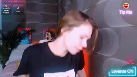 _vanilla_dream_ online show from November 13, 8:06 am