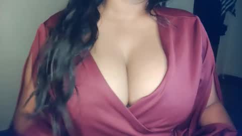 _vanshika_0 online show from December 22, 4:14 pm