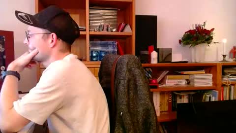 _whoisthatguy_ online show from January 16, 5:00 pm