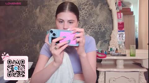 Fiona and Wayne online show from February 4, 5:33 am