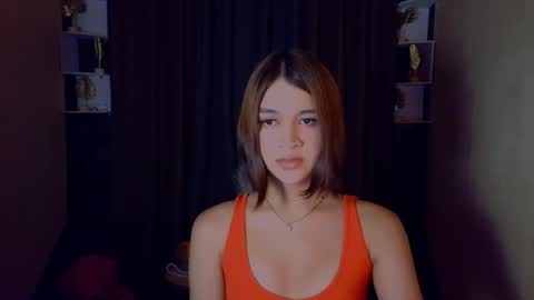 _xxlilly online show from May 7, 5:30 pm
