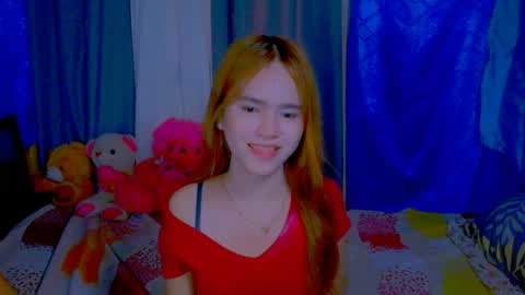 _xxlilly online show from May 15, 10:23 am