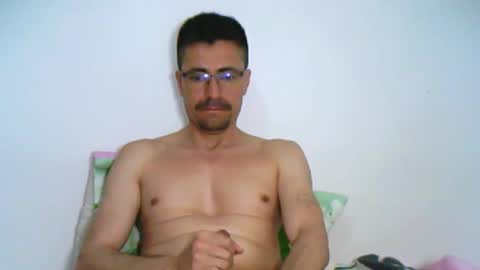 _yjesneth2011 online show from December 25, 9:22 pm