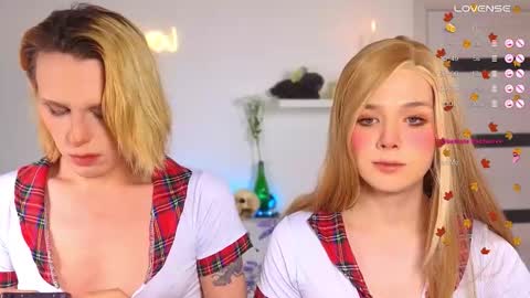 LITTLE FOX online show from October 30, 2:28 pm