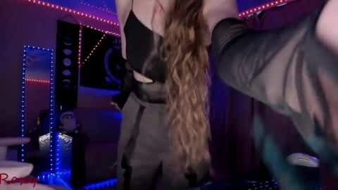 Roxy online show from May 30, 4:00 am