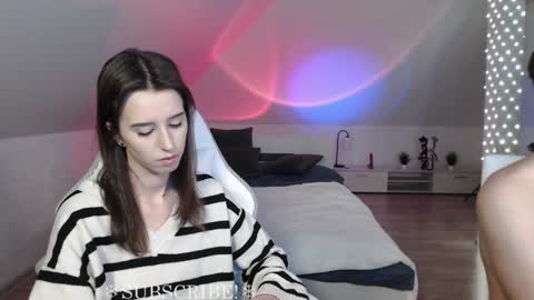 Snapshot of _yummybabes_ chatting on January 27, 3:18 pm Nicole Thomas Dave online show from January 27, 3:18 pm