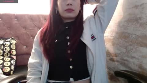 Yuyi online show from January 17, 11:52 am