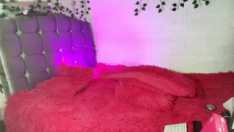 zoe online show from February 18, 4:45 am