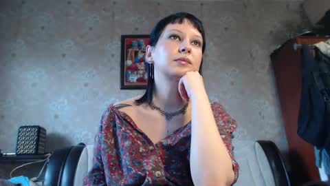 Snapshot of a_damn_good_coffee chatting on January 17, 11:27 am a_damn_good_coffee online show from January 17, 11:27 am