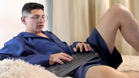 alejo online show from February 10, 3:03 am