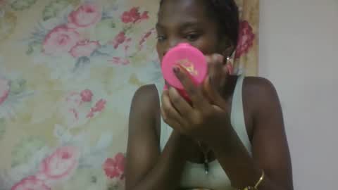 aadienne online show from April 10, 8:08 am