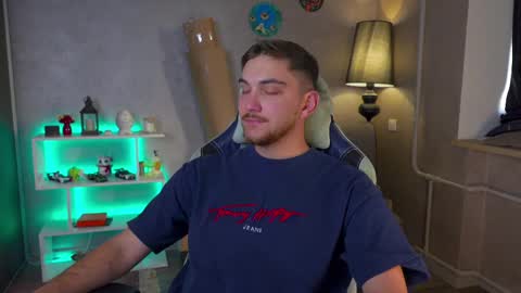 Alex online show from February 26, 4:52 am