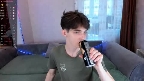 Aaron Bang online show from April 26, 1:09 pm