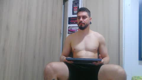 Aaron kwok online show from November 8, 3:20 am