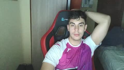 aaronlavine online show from May 29, 4:27 pm