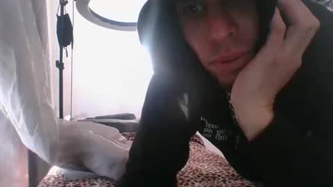 aaronm7907 online show from February 12, 3:48 pm