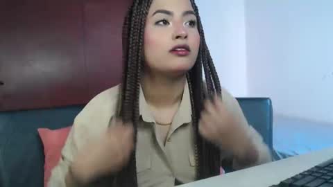 abbie777 online show from November 10, 8:33 pm