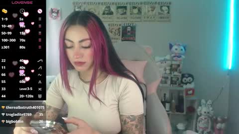 abbie  70OFF online show from February 6, 5:05 pm