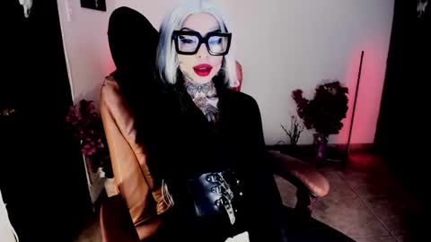 Snapshot of abbypink69 chatting on October 22, 2:59 am Abby online show from October 22, 2:59 am