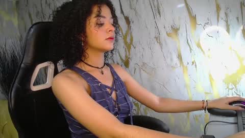 abbyrose_a online show from February 6, 9:49 pm