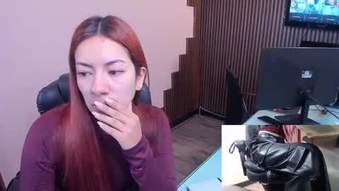 Abby Stones online show from December 4, 11:21 am