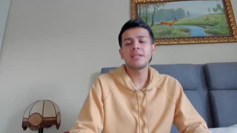 Independence model AbelAsburgo online show from September 26, 3:09 pm