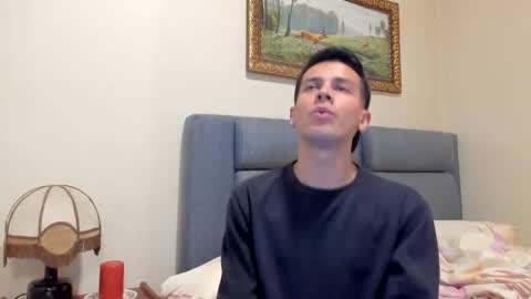 Independence model AbelAsburgo online show from September 21, 1:53 am