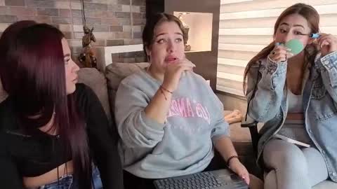 Abella online show from September 24, 3:52 pm