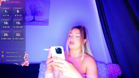 abella_soleill online show from April 11, 7:45 am