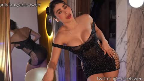 Snapshot of abie_owen chatting on September 25, 12:28 am abie_owen online show from September 25, 12:28 am