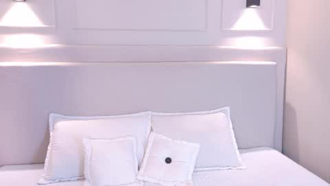 abiehils online show from October 21, 11:26 am