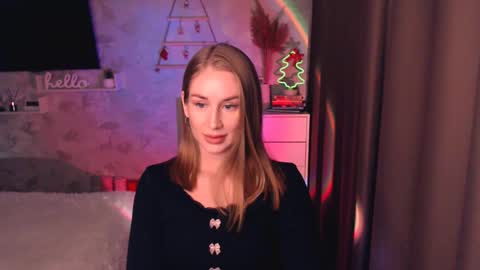 Anna online show from December 3, 7:14 pm