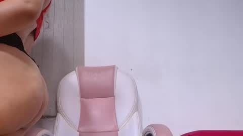 Snapshot of abiigail_fox chatting on September 10, 3:07 am Abigail online show from September 10, 3:07 am