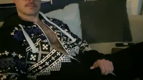 Absalan online show from February 1, 9:40 pm