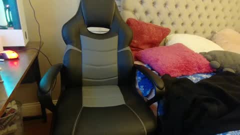 ac1d3athz online show from February 6, 6:18 am