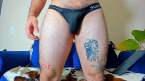 Snapshot of ackerman_eren_ chatting on February 24, 1:21 pm R. online show from February 24, 1:21 pm